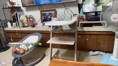 翔熊宅水電 - 電視櫃修復前