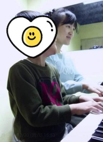 江老師 (留美音樂碩士 長笛、鋼琴教學) - 