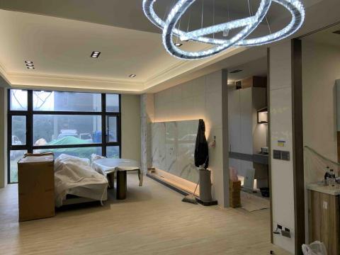 祐丞油漆工程行 - 簡易素牆面,經過客戶的需求和小弟的巧手,營造出價格不菲的空間品質,客戶非常滿意,簡單的裝潢油漆、歡迎洽詢google或臉書:祐丞油漆工程行 祐丞油漆工程行 - 簡易素牆面,經過客戶的需求和小弟的巧手,營造出價格不菲的空間品質,客戶非常滿意,簡單的裝潢油漆、歡迎洽詢google或臉書:祐丞油漆工程行