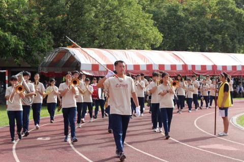 鄒詠寰 - 高中為管樂團學生指揮