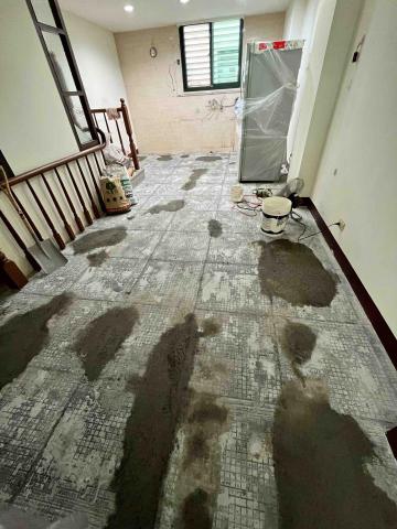 京馬工程 - 磁磚膨拱，拆清運，水泥沙填補
膨拱磁磚灌注？？
看不見的地方，是沒人說的準