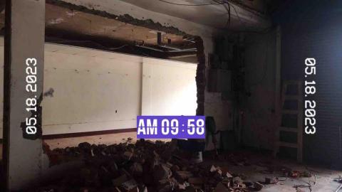 綋聖 - 牆三面打通