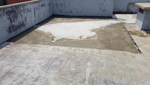 一明德測漏防水工程行 - 樹脂防水泥砂漿石抹平