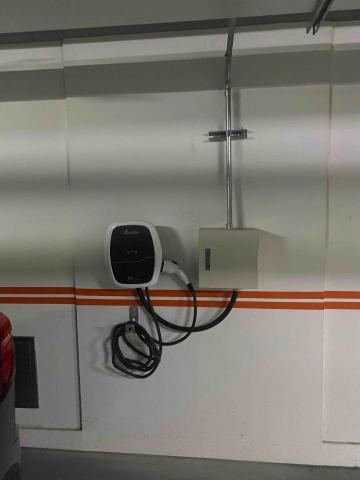 厚德水電工程行 - 充電樁