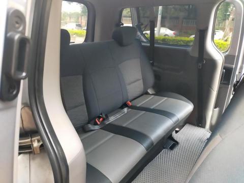 柏鴻騰 - 第三排寬敞舒適 柏鴻騰 - 第三排寬敞舒適