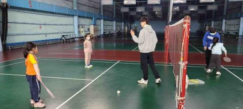 李威霆 - 教幼稚園小朋友～