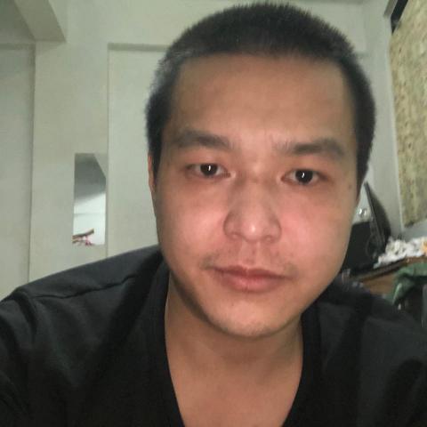 提供固黏氈服務的專家林家維            