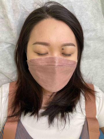 藝綺美 - 霧眉操作後即拍