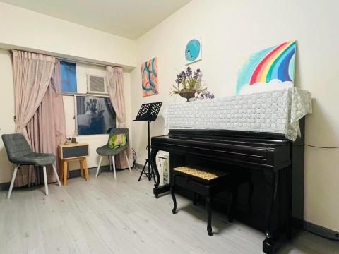 Sandra‘s音樂夢工場 - 寬敞舒適的琴房