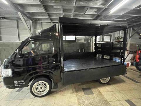 33 微型搬家 重機救援 - 全能幫手～小黑。無論是貨物載運還是重機救援與專車運送。都會使命必達，珍惜所託，ㄧ如親遞。