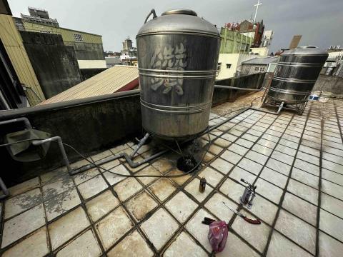 沐洋空間設計(Mu.Ya - Space Design) - 頂樓施作防水前 水路整改