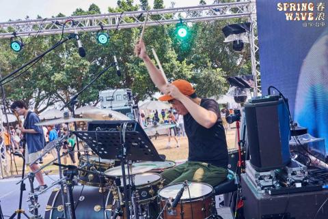 葉庭均 爵士鼓教學 -  2023台中春浪演出