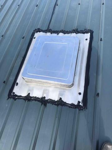 蕭智鴻 - 維修孔安裝