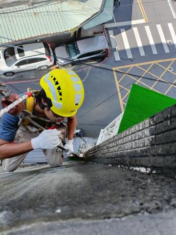 成威科技修繕工程有限公司 - 外牆防水施作