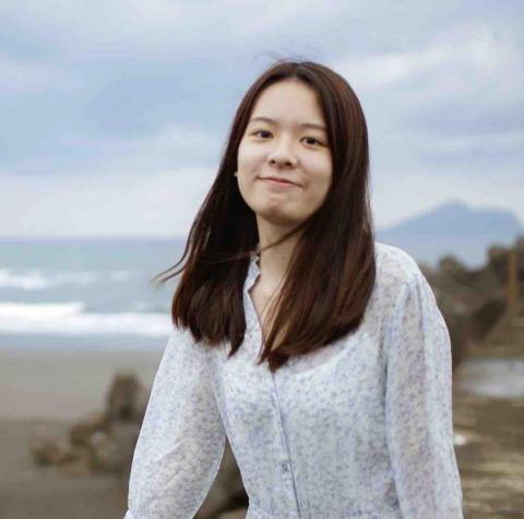 提供法文服務的專家Alexia