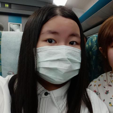 提供書法服務的專家閻欣妤