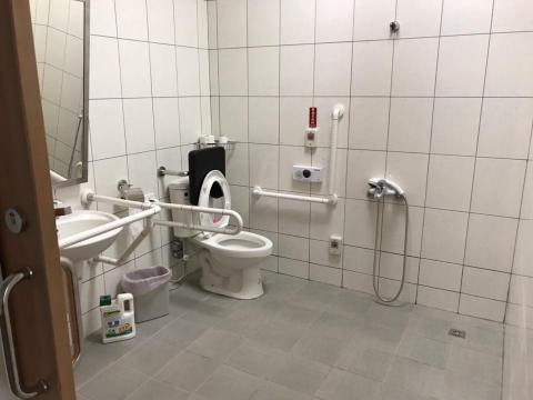 啟惠工程有限公司 - 無障礙廁所翻新