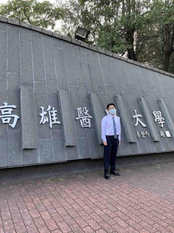 提供965燈管服務的專家徐子晏