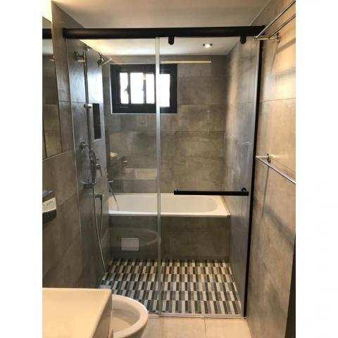 提供拉門服務的專家陳冠霖