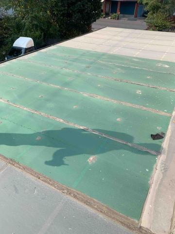 士鑫玻璃有限公司 - PC板採光罩