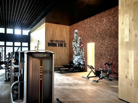 丹尼爾彩繪工作室 - 健身房彩繪-拳王阿里與牆面文字 丹尼爾彩繪工作室 - 健身房彩繪-拳王阿里與牆面文字