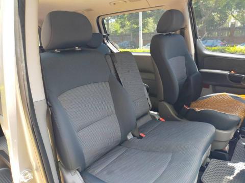 柏鴻騰 - 副駕駛前座 柏鴻騰 - 副駕駛前座