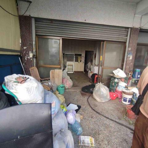 台中阿榮大型廢棄傢俱清運（居家水電） - 菜