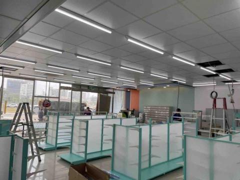 祺傑工程有限公司 - 高雄九如7-11（新如店）-塑鋁板隔間（免鎖工法）、明架天花板