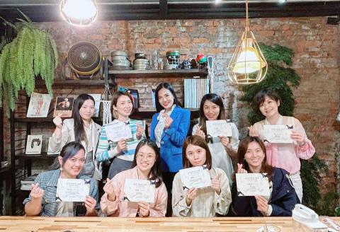 光希形象管理學院 - 衣魅力學員歷經三個月的學習，順利結業拿到證書啦！每位學員都美麗蛻變大家都收穫滿滿！