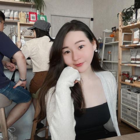 提供專車服務的專家郭育慈