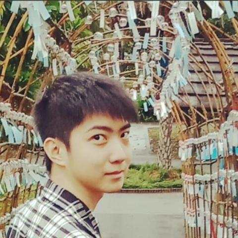 提供應徵服務的專家Petergod