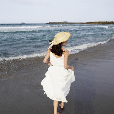 LONG SHOT 影像工作室 - 服裝產品拍攝、人像拍攝、人像精修。 LONG SHOT 影像工作室 - 服裝產品拍攝、人像拍攝、人像精修。