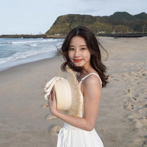 LONG SHOT 影像工作室 - 服裝產品拍攝、人像拍攝、人像精修。 LONG SHOT 影像工作室 - 服裝產品拍攝、人像拍攝、人像精修。