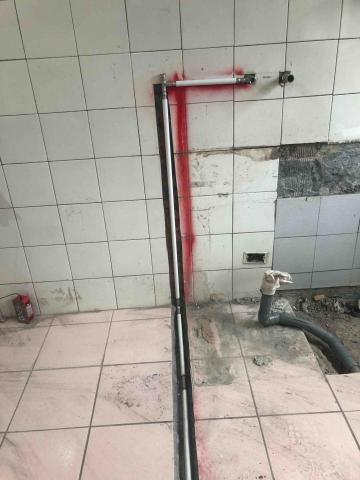 武英水電維修 - 熱水管配置