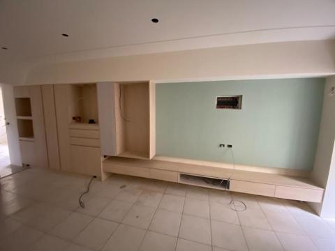 許小旭 - 右至左
電視櫃,展示櫃,神明桌,收納櫃