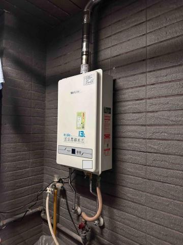 瓦斯器具 衛浴設備 安裝 維修 批發 救火兄弟 - 櫻花1335L 強制排氣型熱水器安裝 瓦斯器具 衛浴設備 安裝 維修 批發 救火兄弟 - 櫻花1335L 強制排氣型熱水器安裝