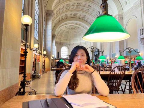 🇺🇸留美| 薩克斯風、鋼琴、英文教學| 林口、龜山 - 波士頓公共圖書館寫報告