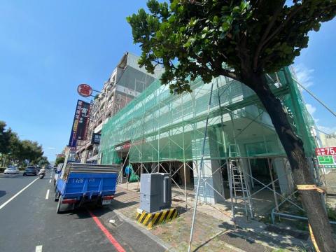 誠祐鷹架工程行 - 店面整修-施工架搭設