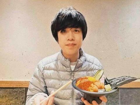 陳政源 - 築地市場海鮮丼：滿足的表情