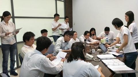 GM-HR團隊 - 各項勞資議題執行。 GM-HR團隊 - 各項勞資議題執行。