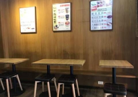 H.E. 和易系統櫥櫃設計安裝 - 完工成品 - 我們提供量身訂做的服務，不僅限於室內系統櫃，也包括一般商店的桌椅、吧檯等各種家具。