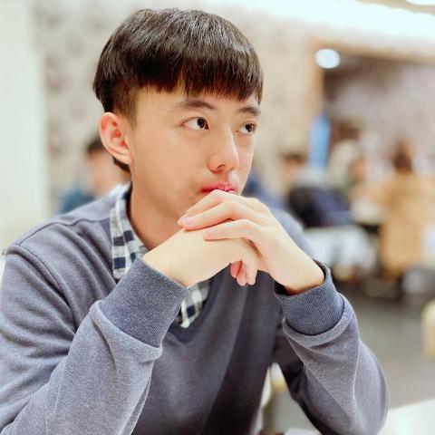 提供內湖社區大學服務的專家陳聖翔