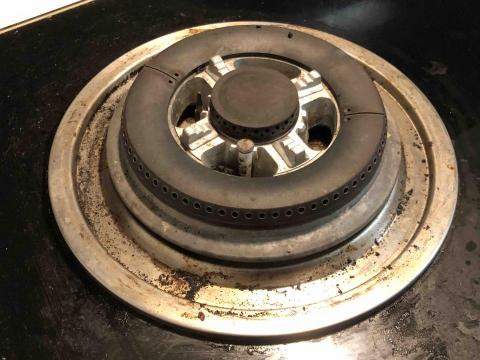 阿鴻到您家 -  瓦斯爐台清潔前