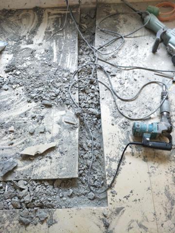 蔡先生 - 打石拆除 蔡先生 - 打石拆除