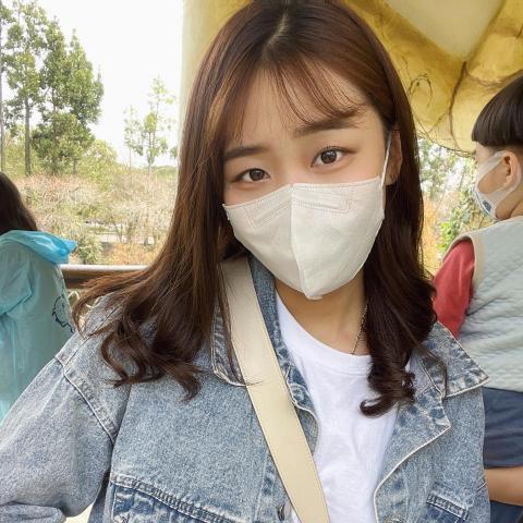 提供托嬰師生比服務的專家許涵茵