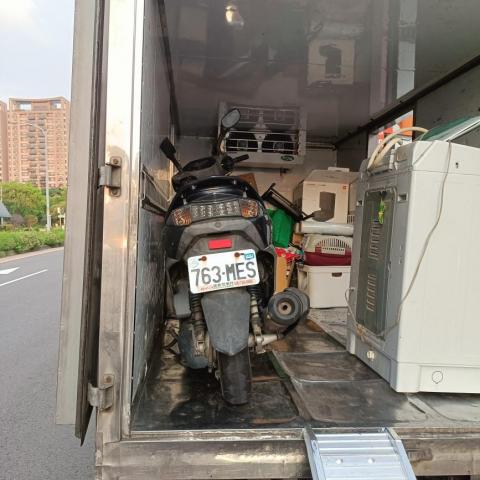 唐國洋 - 機車托運