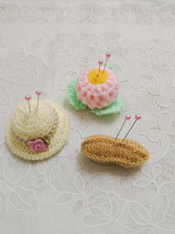 蝶花居(Louisa) - 帽子、牡丹菊、花生針插 蝶花居(Louisa) - 帽子、牡丹菊、花生針插