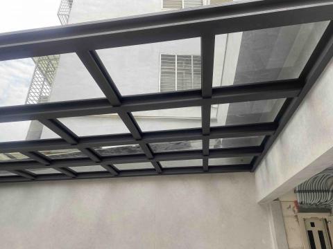 長峰鋁門窗行 - 鋁鋼構