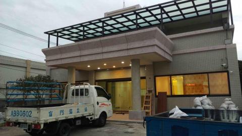 長峰鋁門窗行 - 鋁鋼構