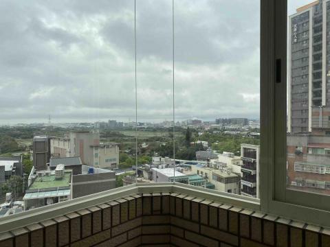 長峰鋁門窗行 - 八角景觀窗